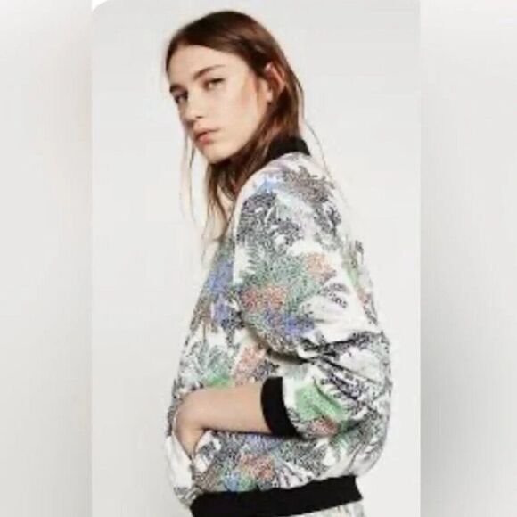Zara Basic Tropical Floral Bomber Jacket Sz S NWOT - Picture 1 of 11